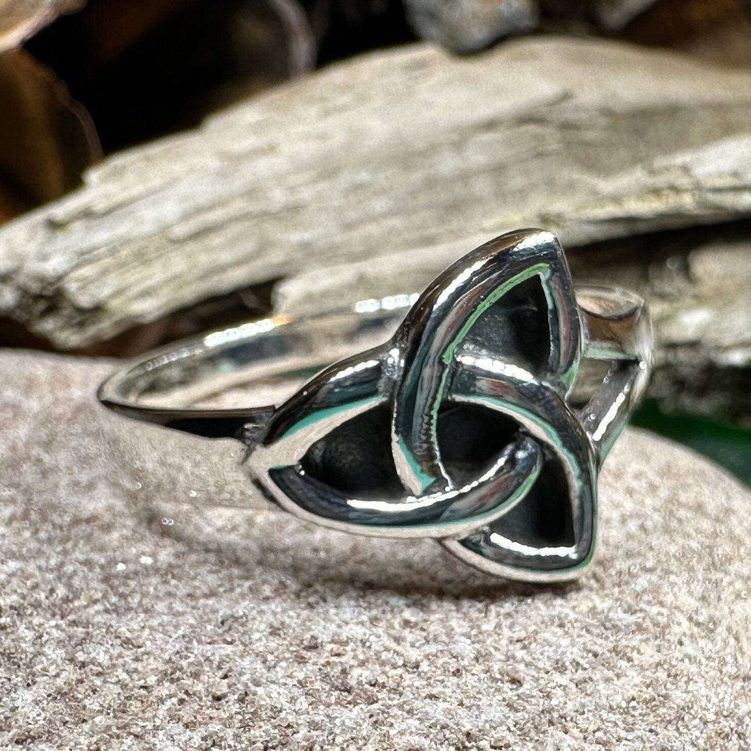 Kegan Trinity Knot Ring