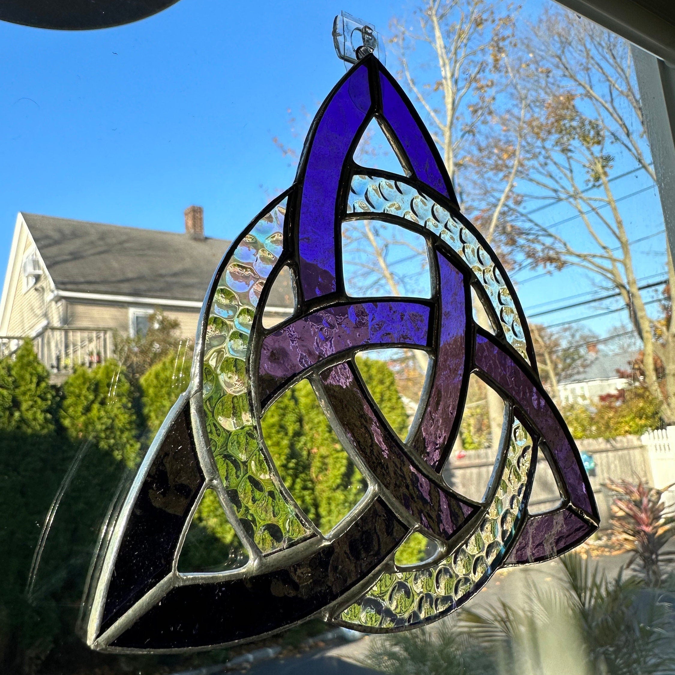 Trinity Knot Stained Glass Suncatcher