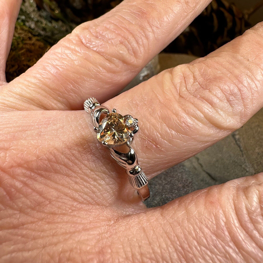 Champagne Toast Claddagh Ring
