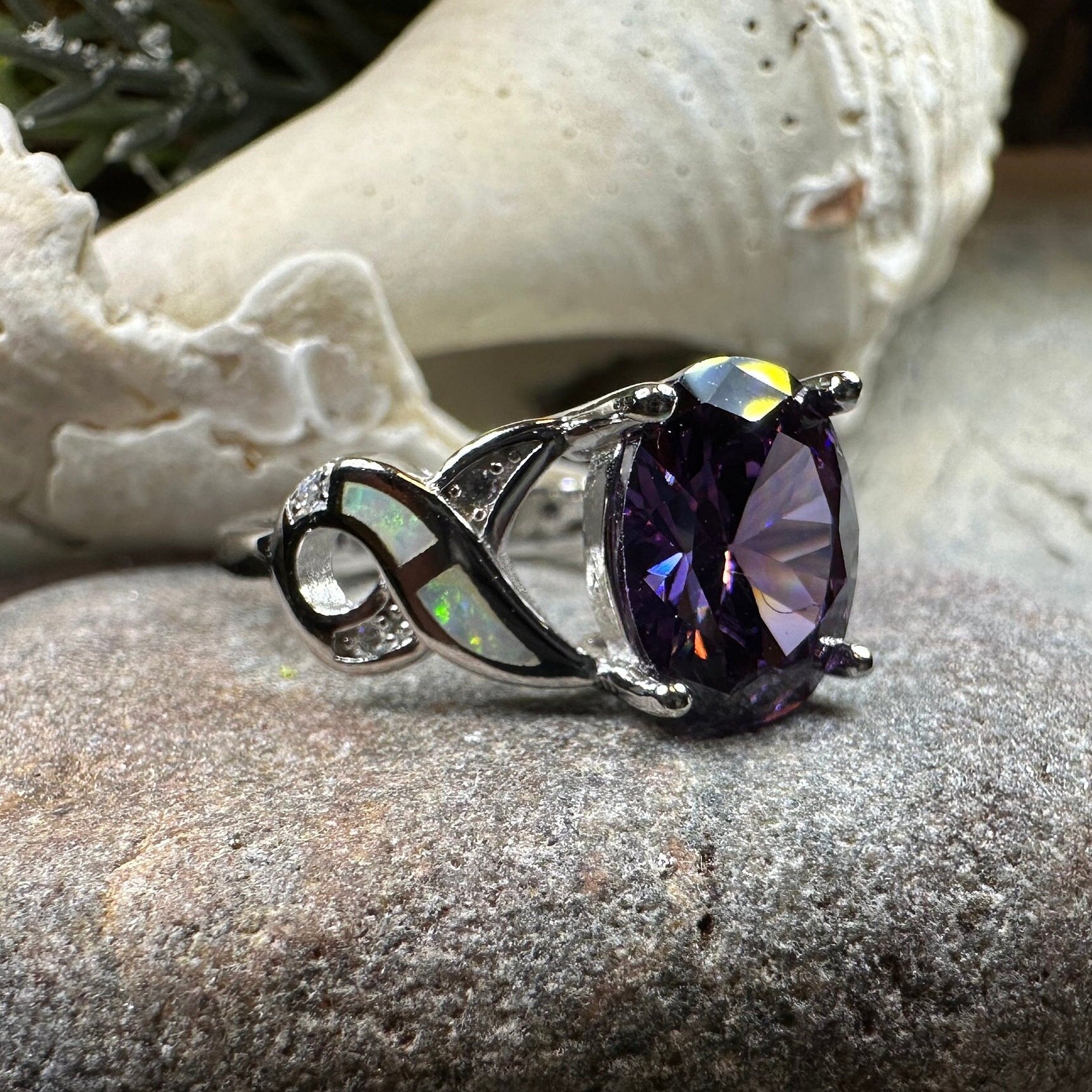 Boinne Opal Celtic Ring