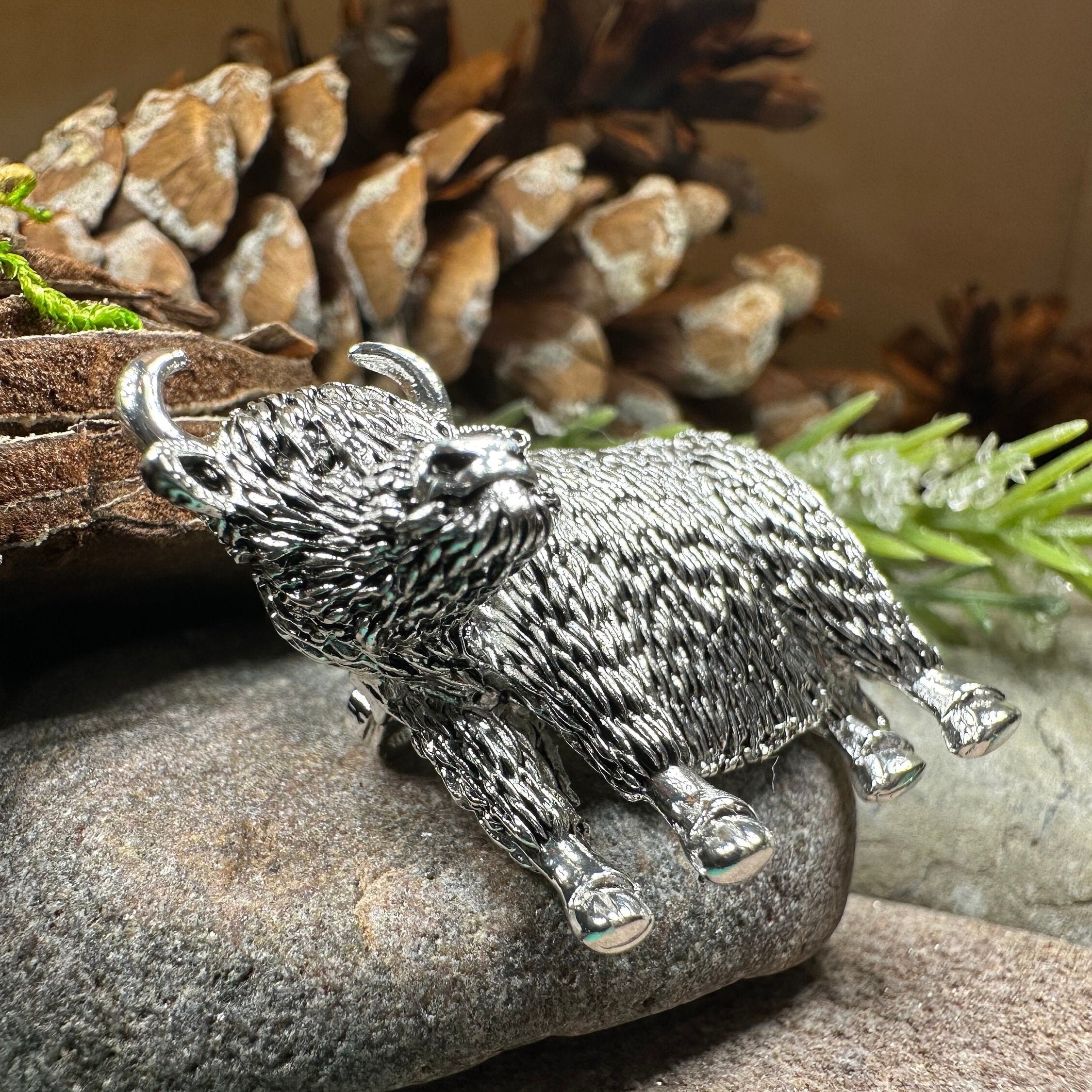 Harold the Highland Cow Brooch