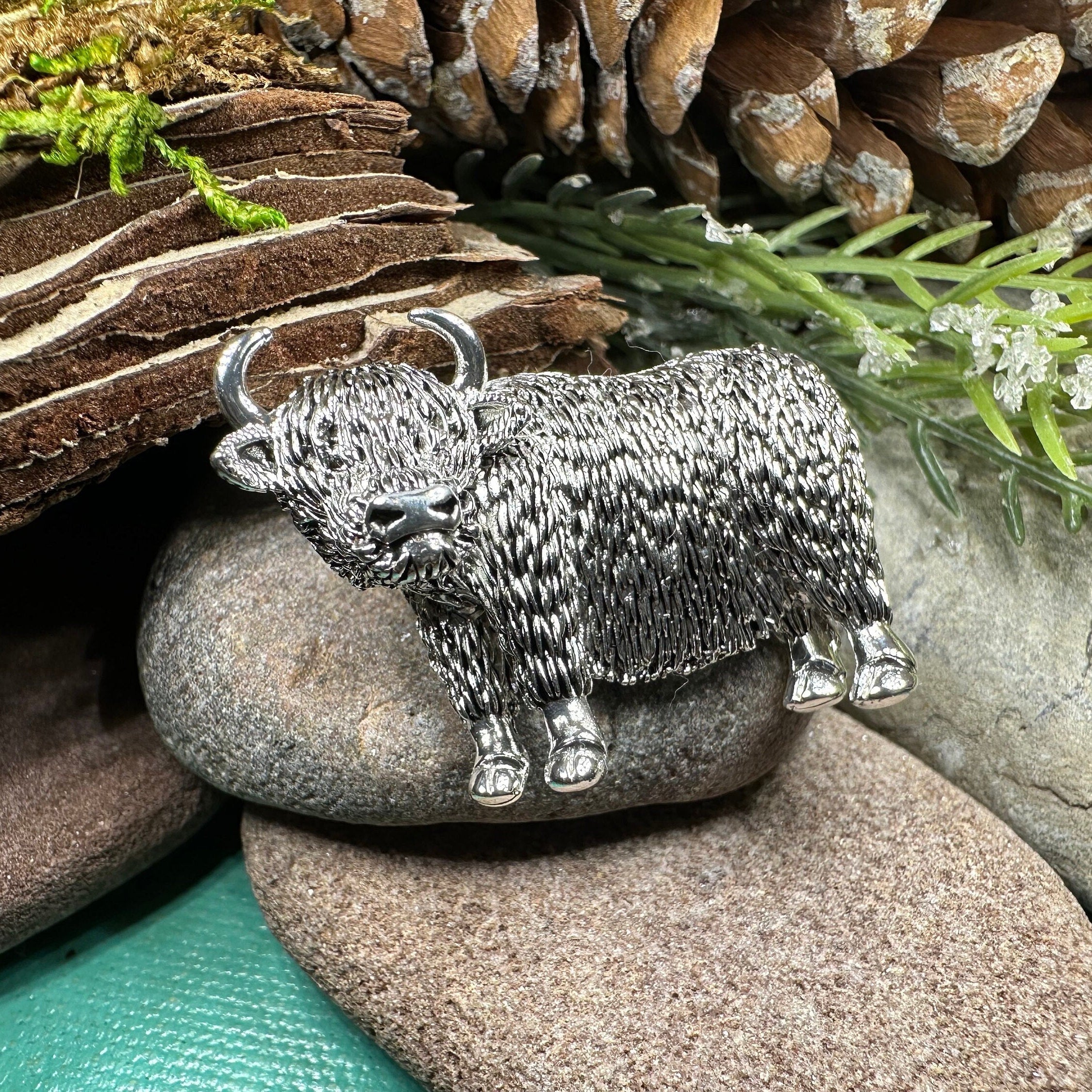 Harold the Highland Cow Brooch