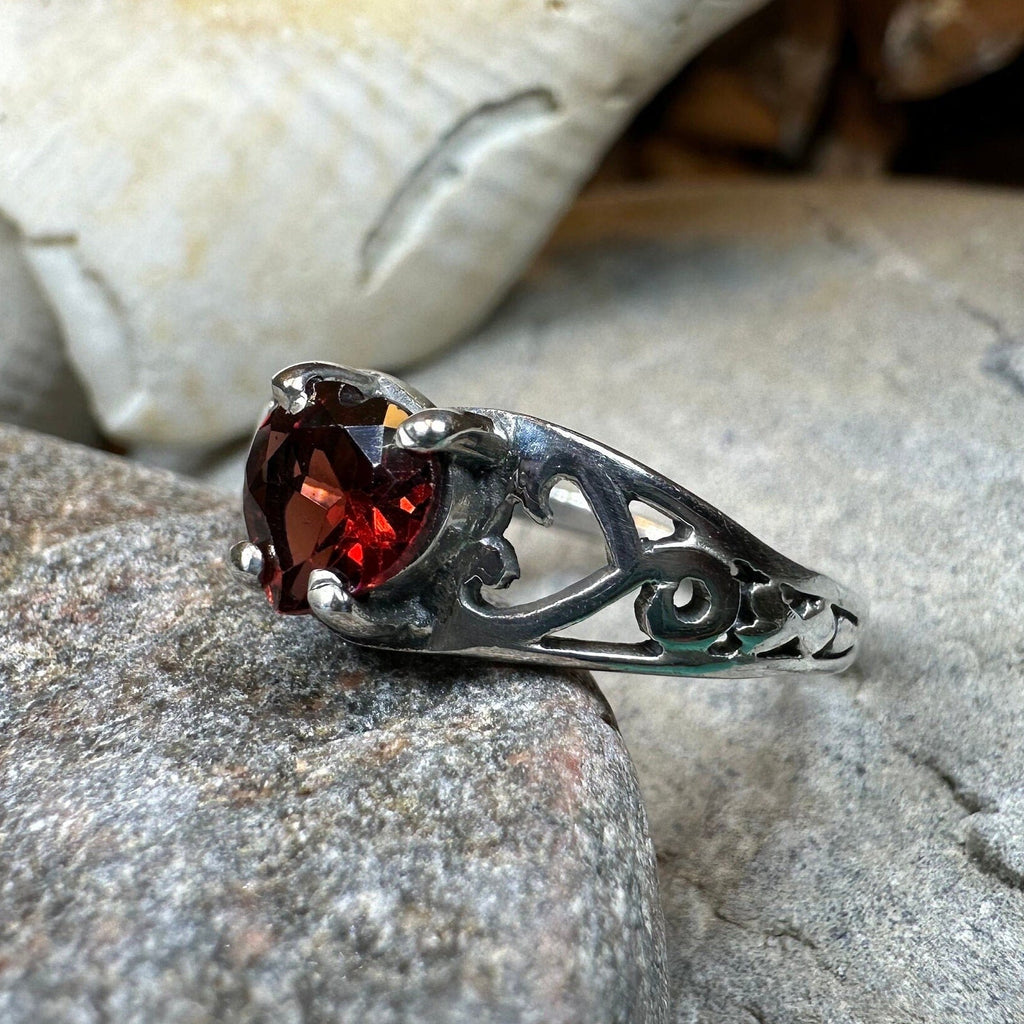 Elvarina Celtic Knot Ring