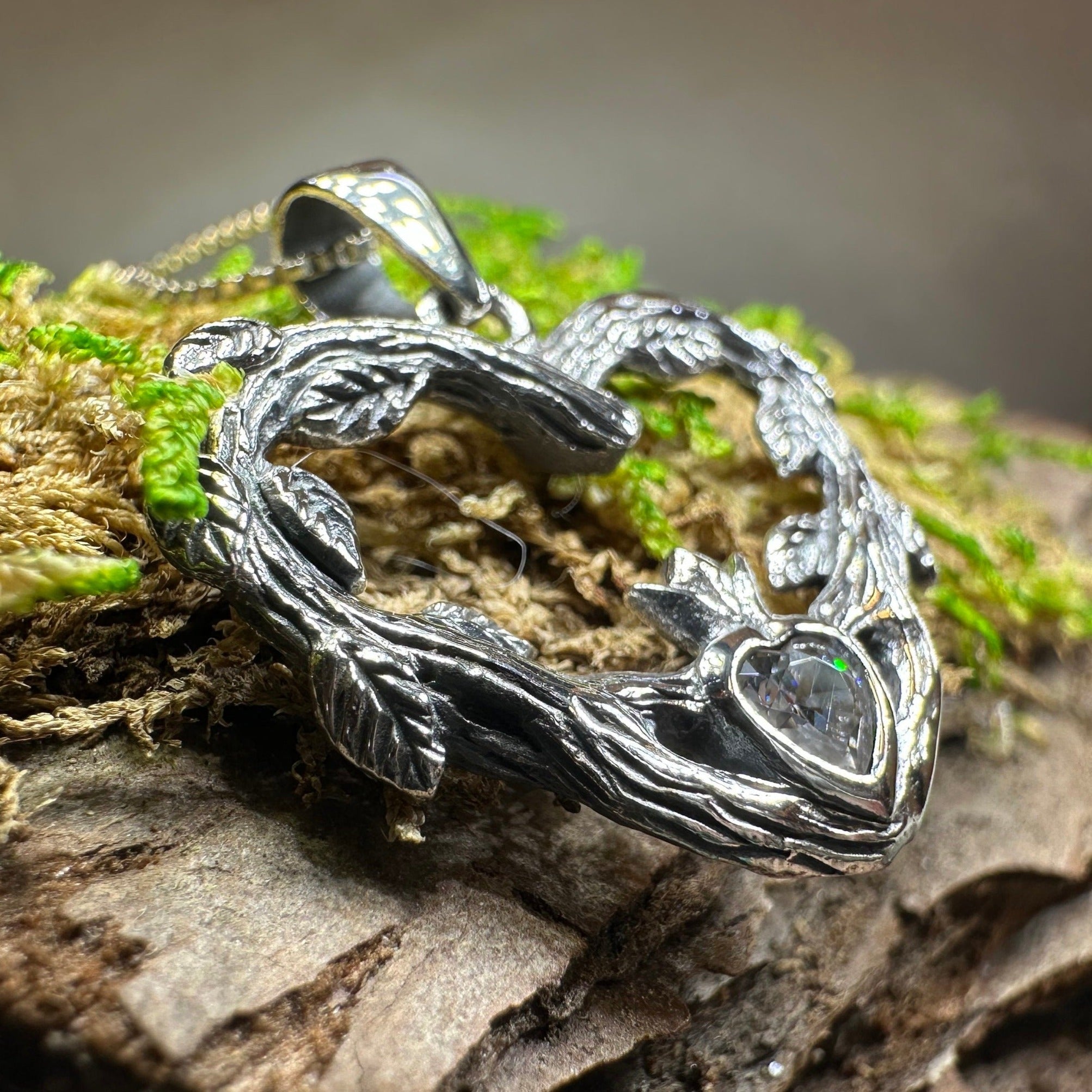 Folklore Claddagh Necklace