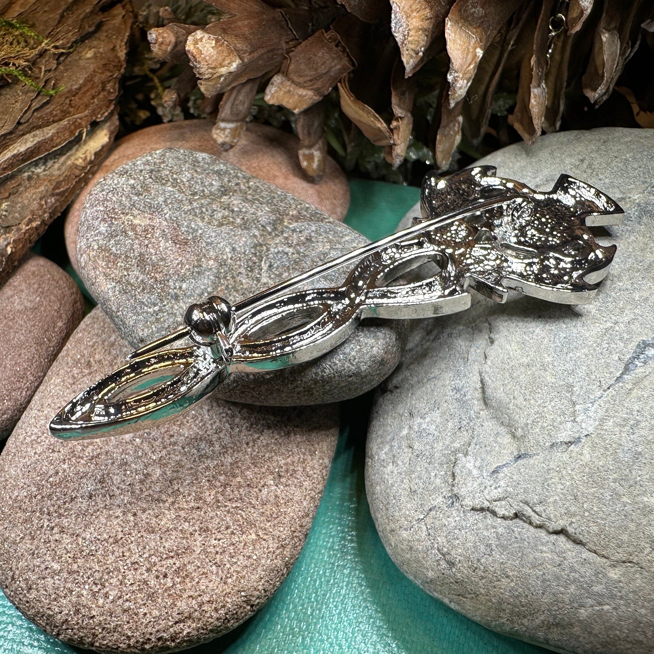 Heathergems Thistle Kilt Pin