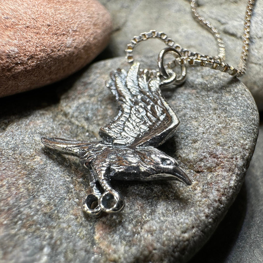 Eòlas Raven Necklace