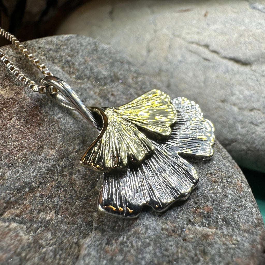 Serene Gingko Necklace