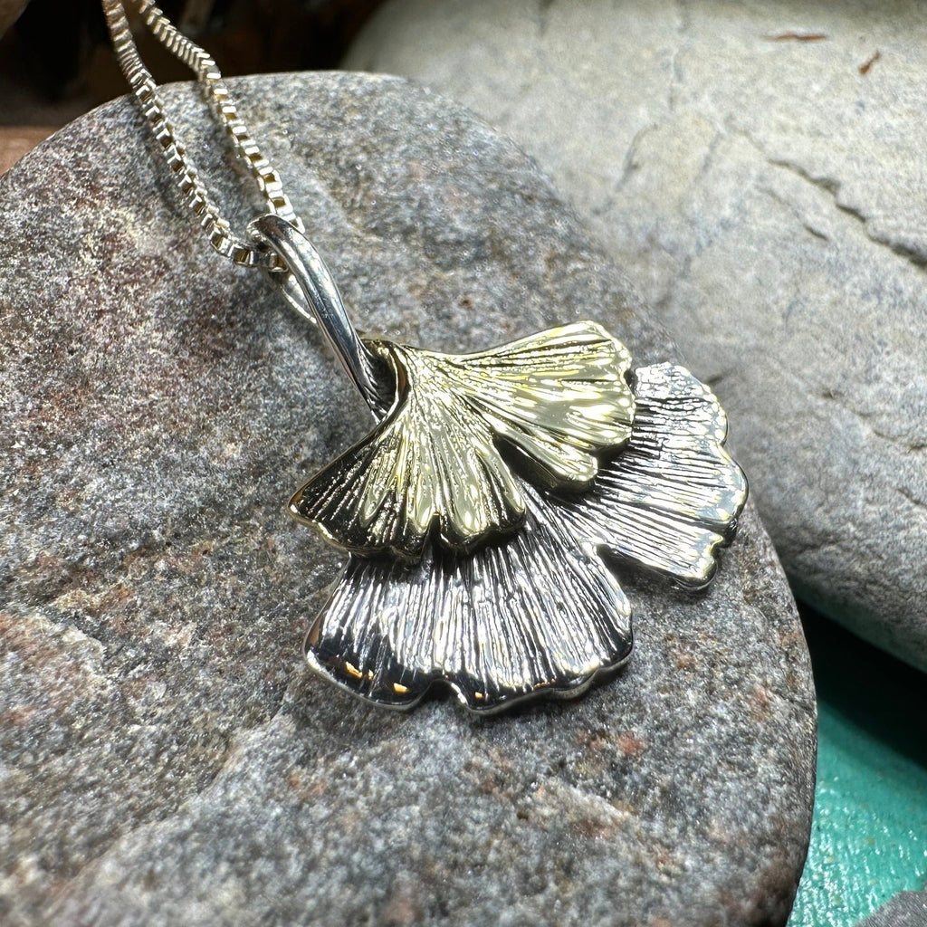 Serene Gingko Necklace