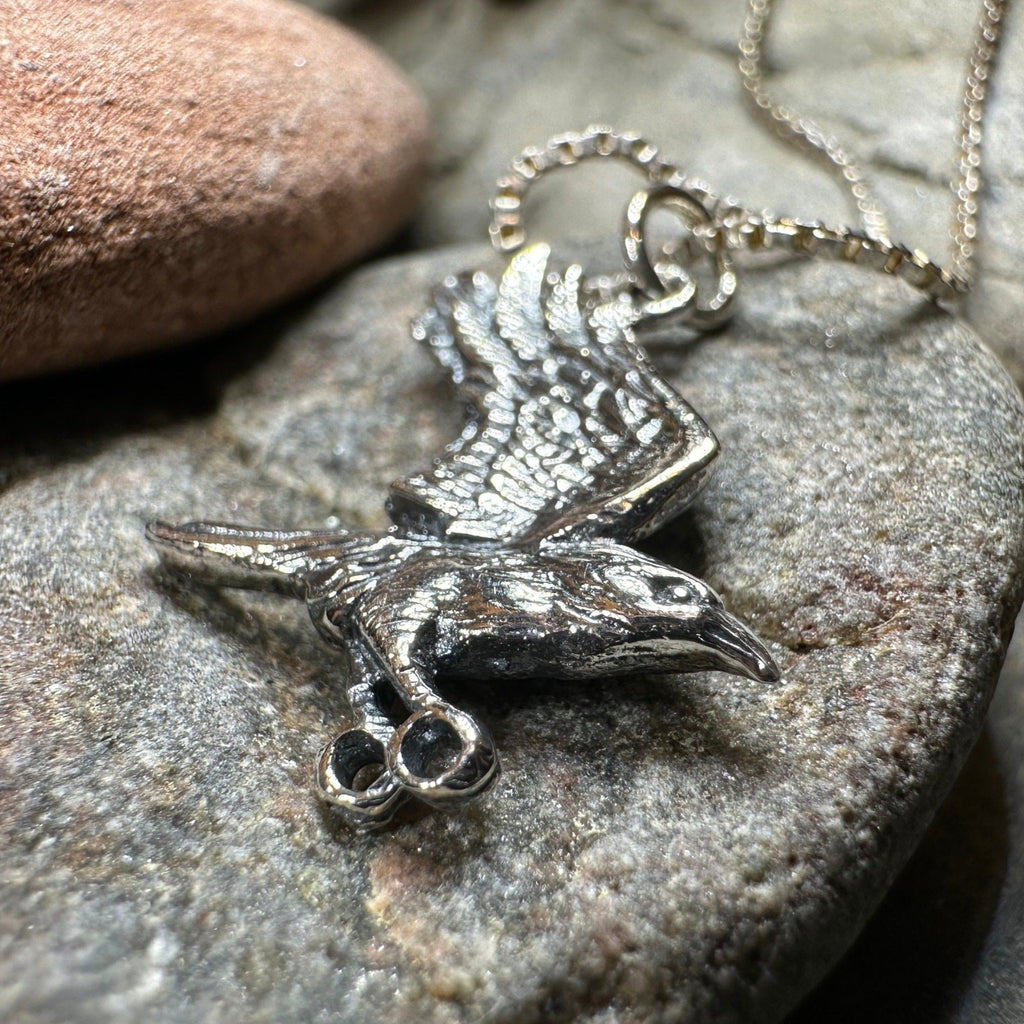 Eòlas Raven Necklace