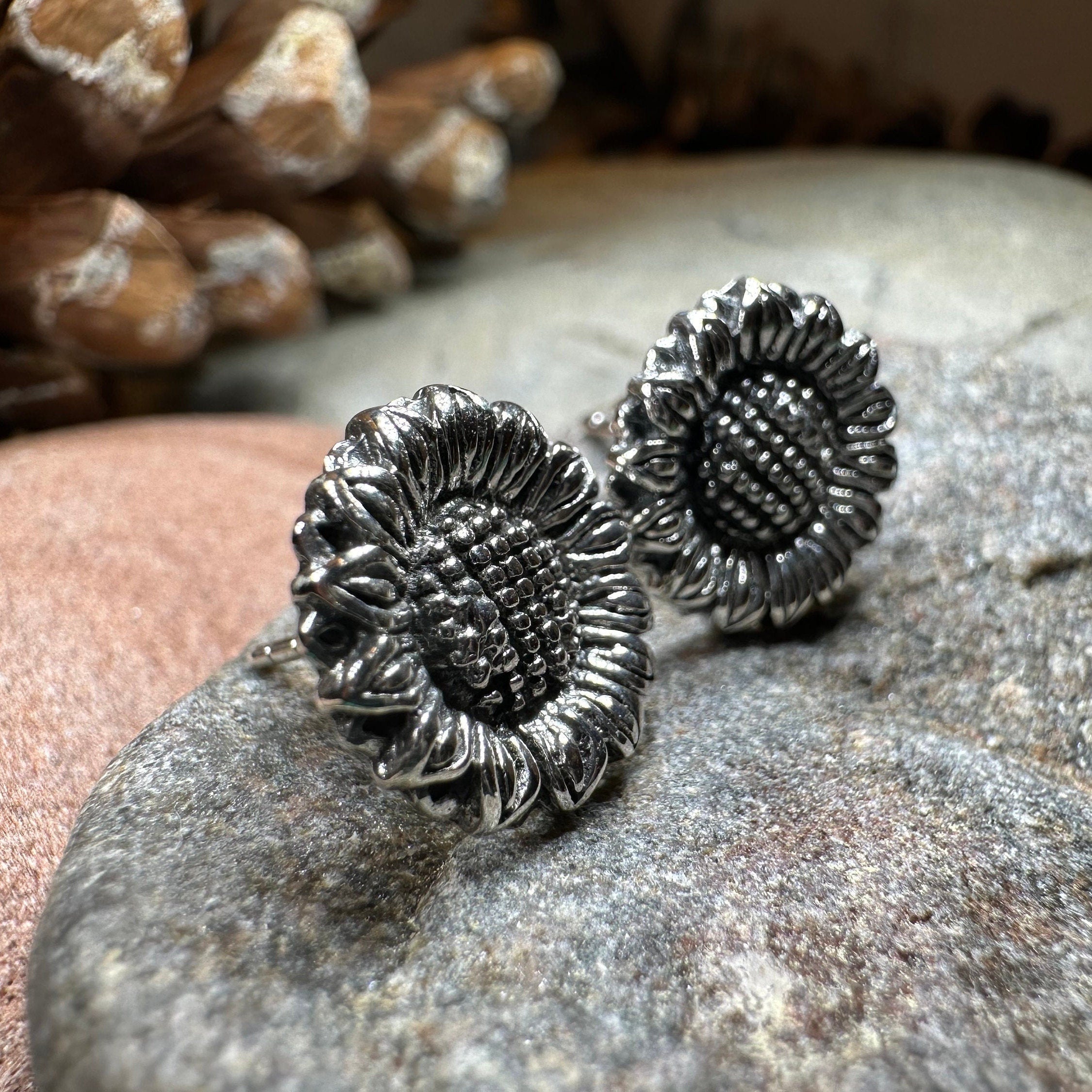 Fonnail Sunflower Post Earrings