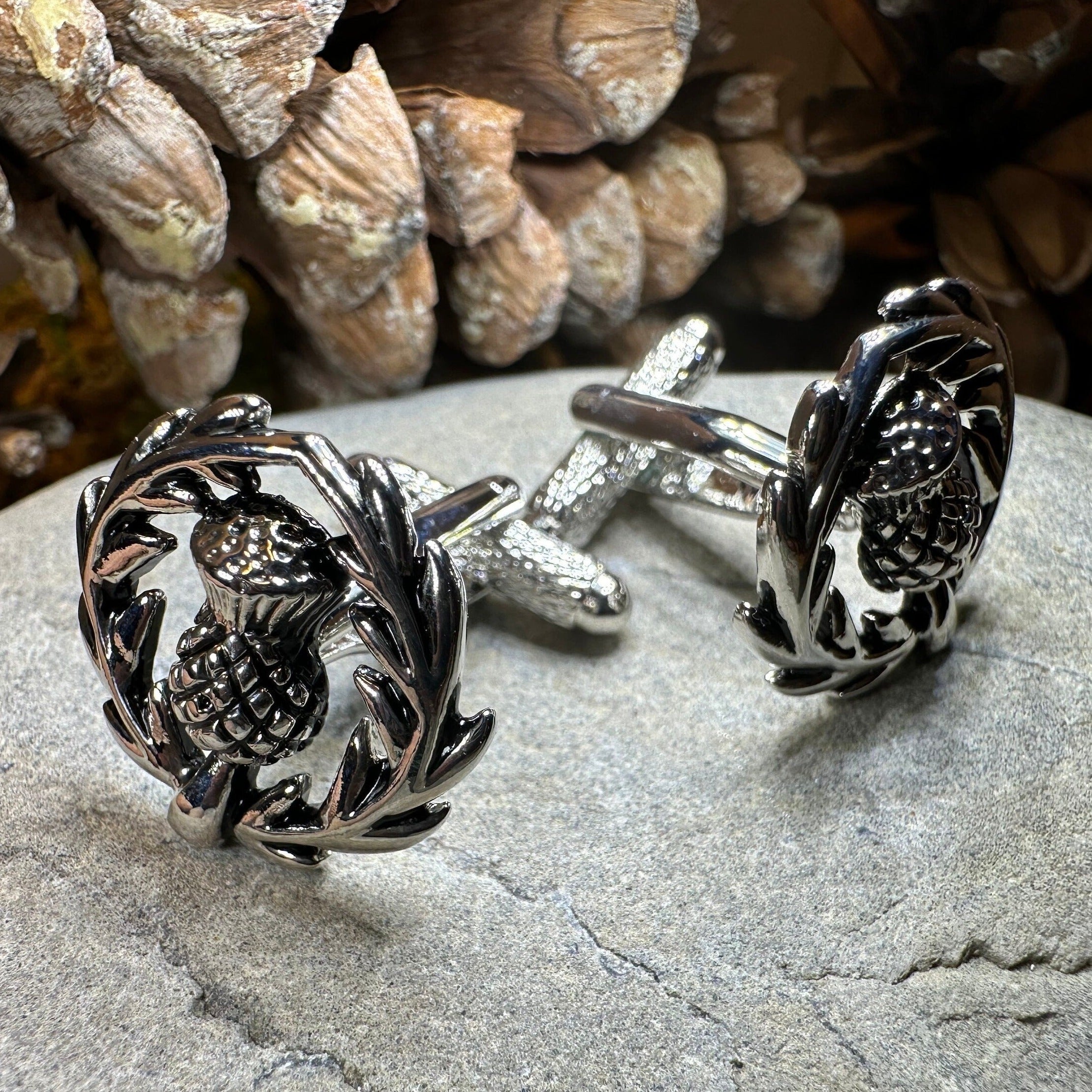 Thistle Wreath Cuff Links