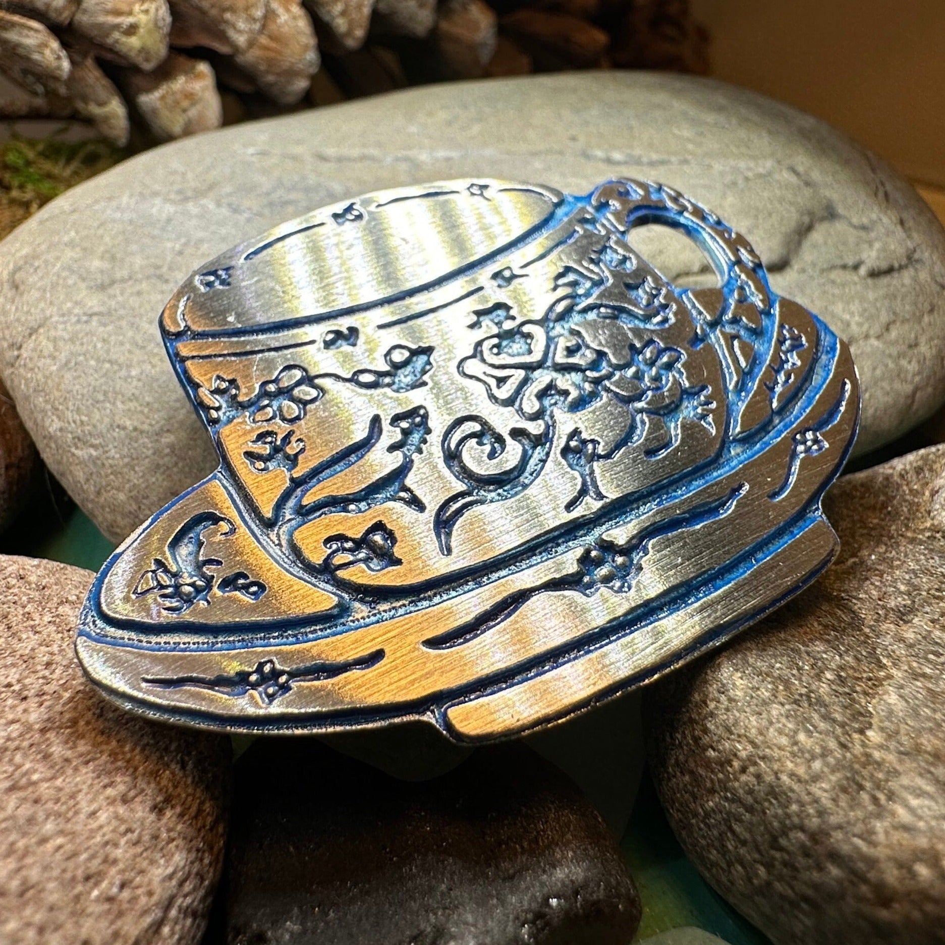 Old Fashioned Teacup Brooch