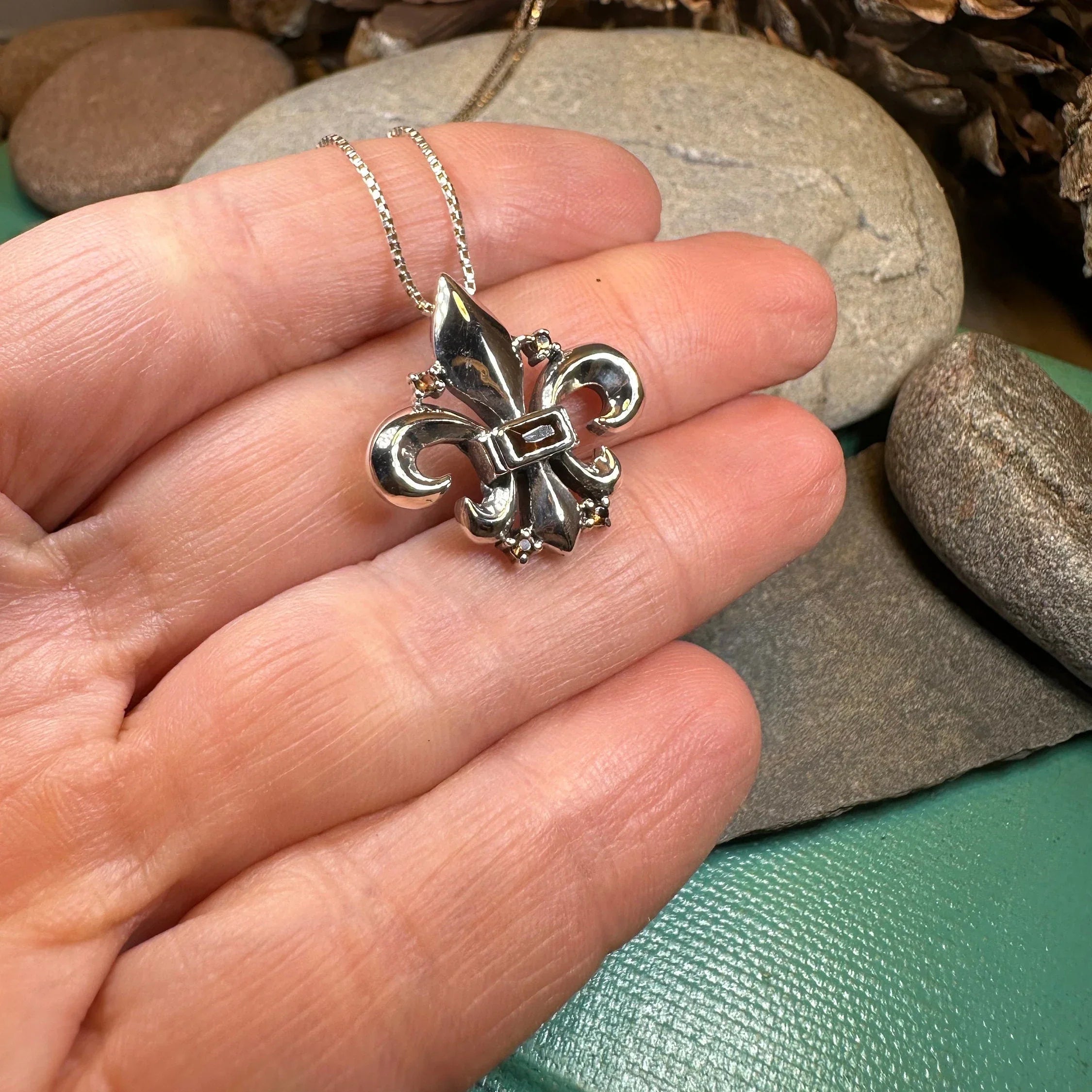 Garnet Fluer De Lis Necklace