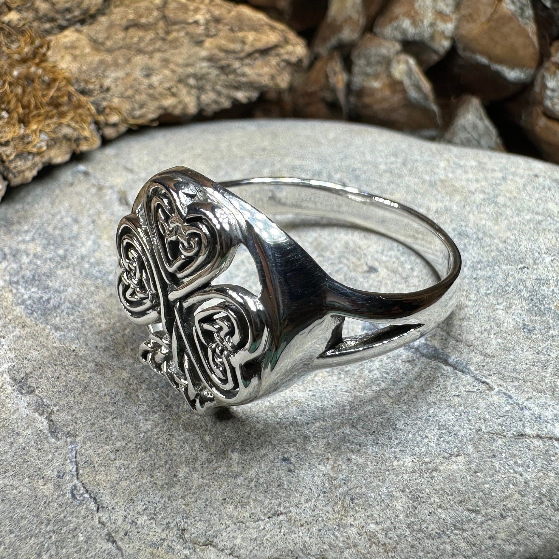 Celtic Knot Shamrock Ring