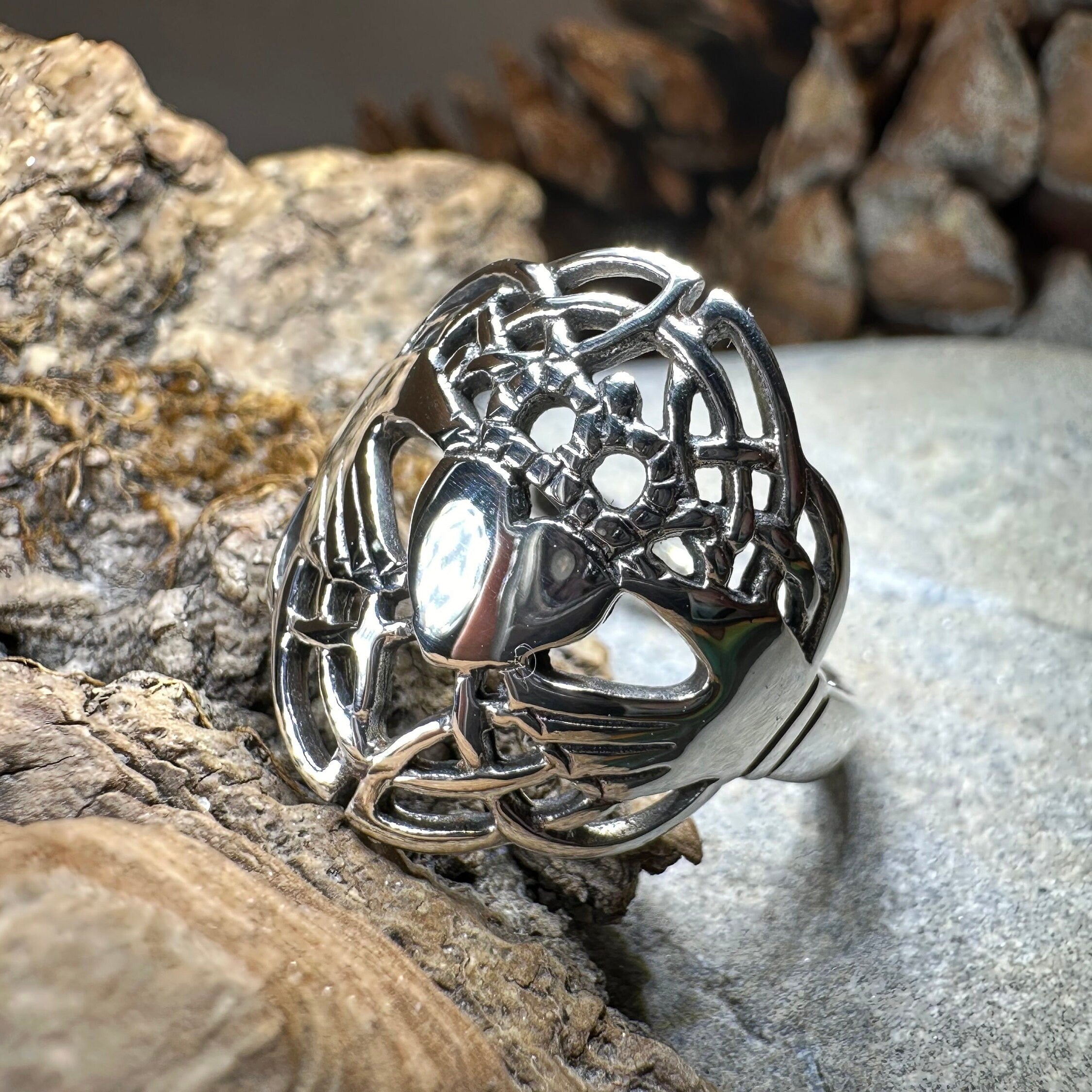 Irish Lace Claddagh Ring