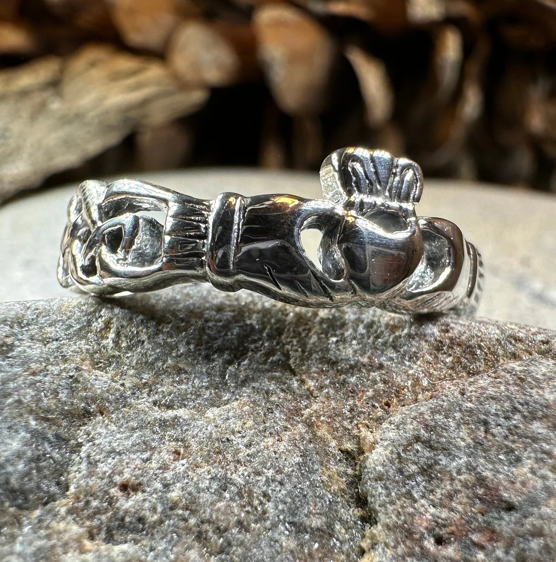 Folklore Irish Claddagh Ring