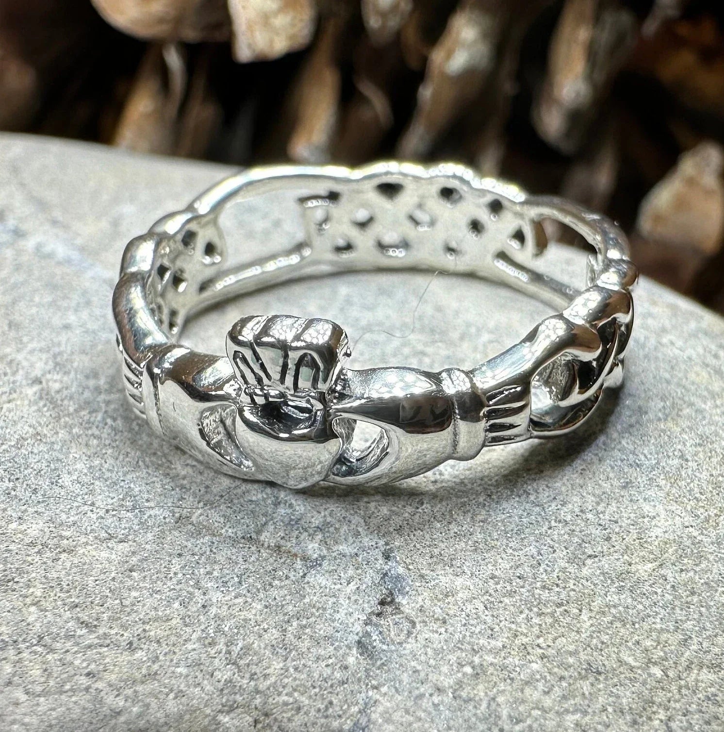 Folklore Irish Claddagh Ring