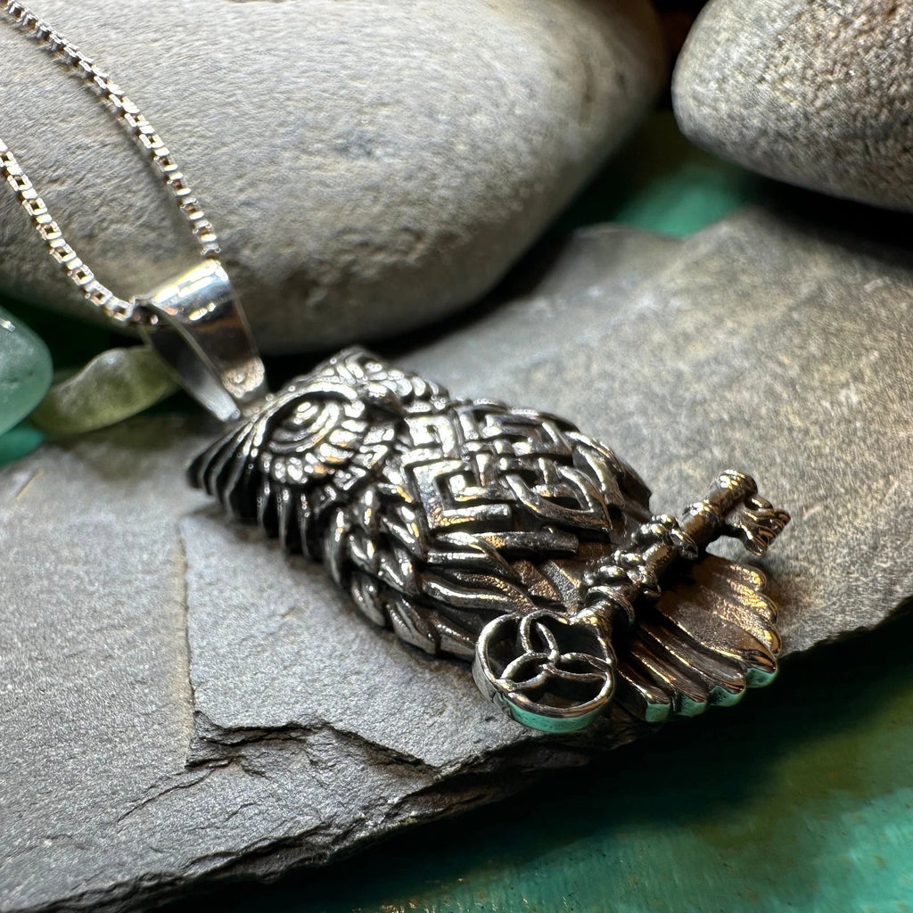 Elin Owl Necklace
