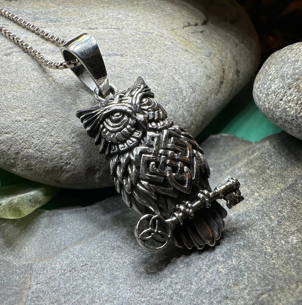 Elin Owl Necklace