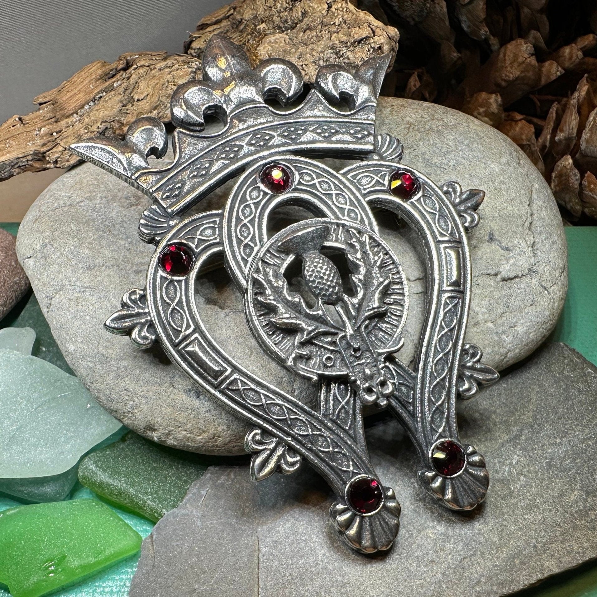 Highland Luckenbooth Plaid Pin