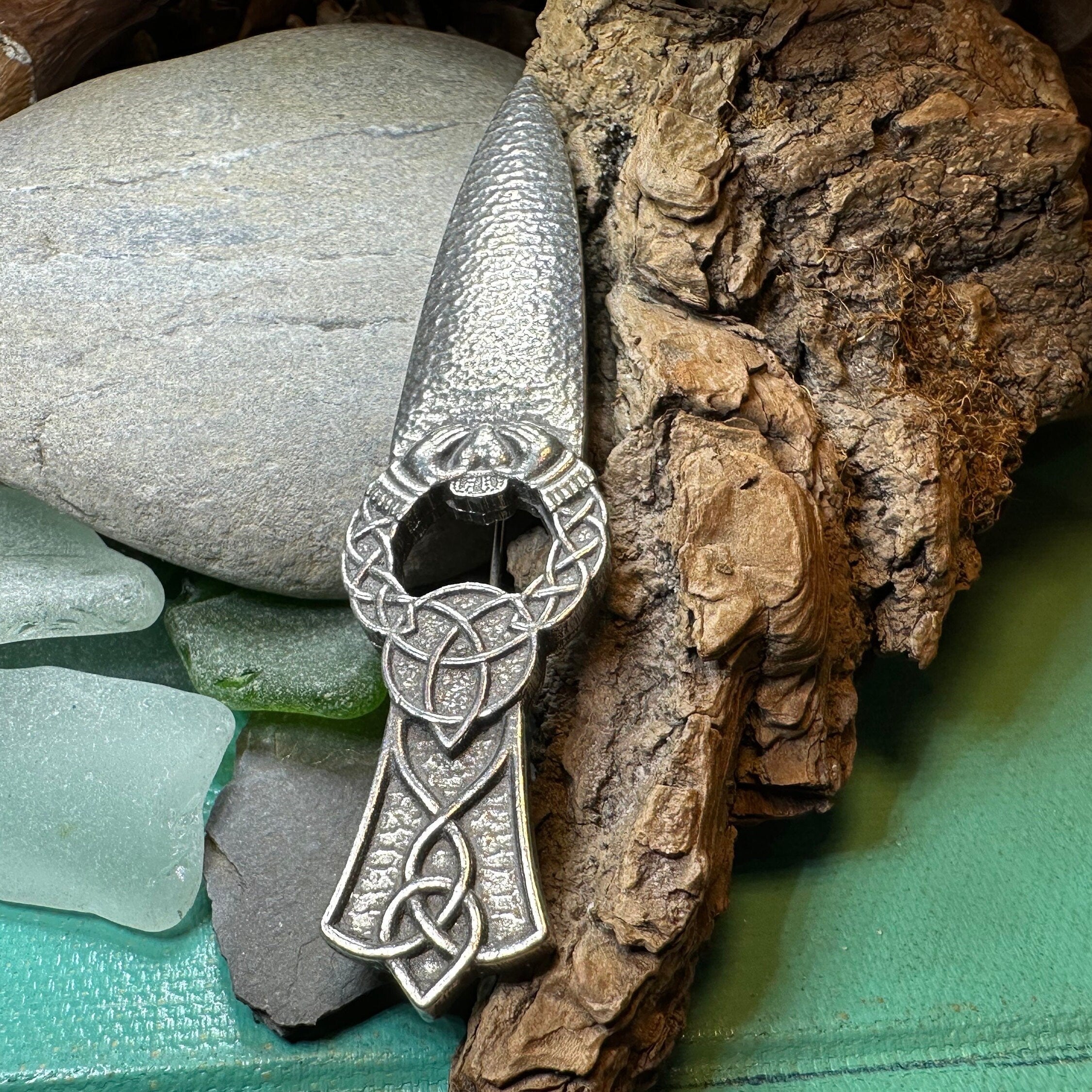 Irish Claddagh & Trinity Knot Kilt Pin