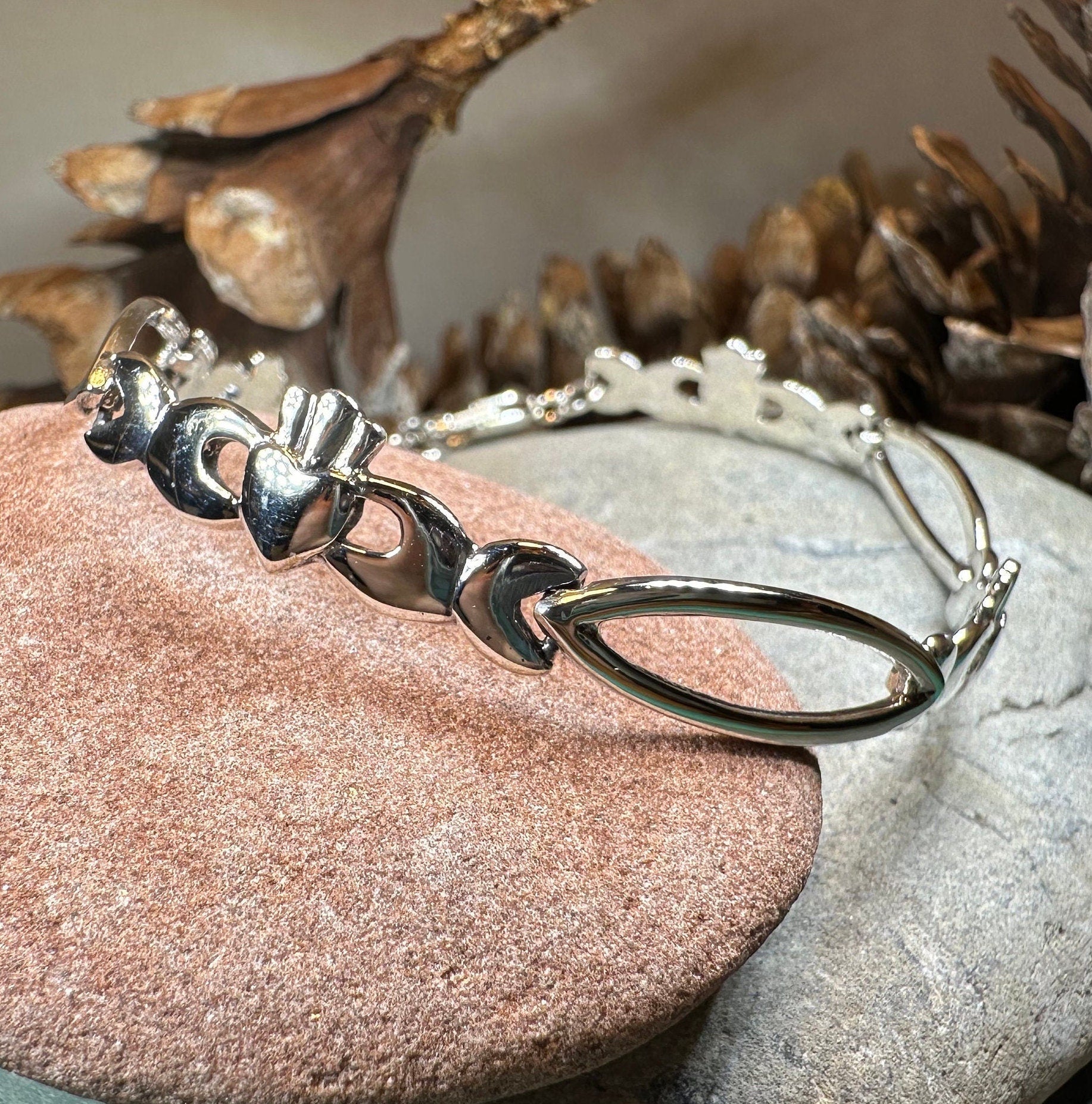 Elegant Irish Claddagh Bracelet