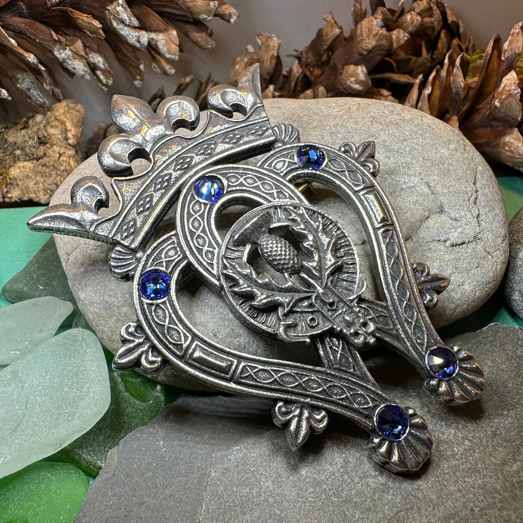 Highland Luckenbooth Plaid Pin