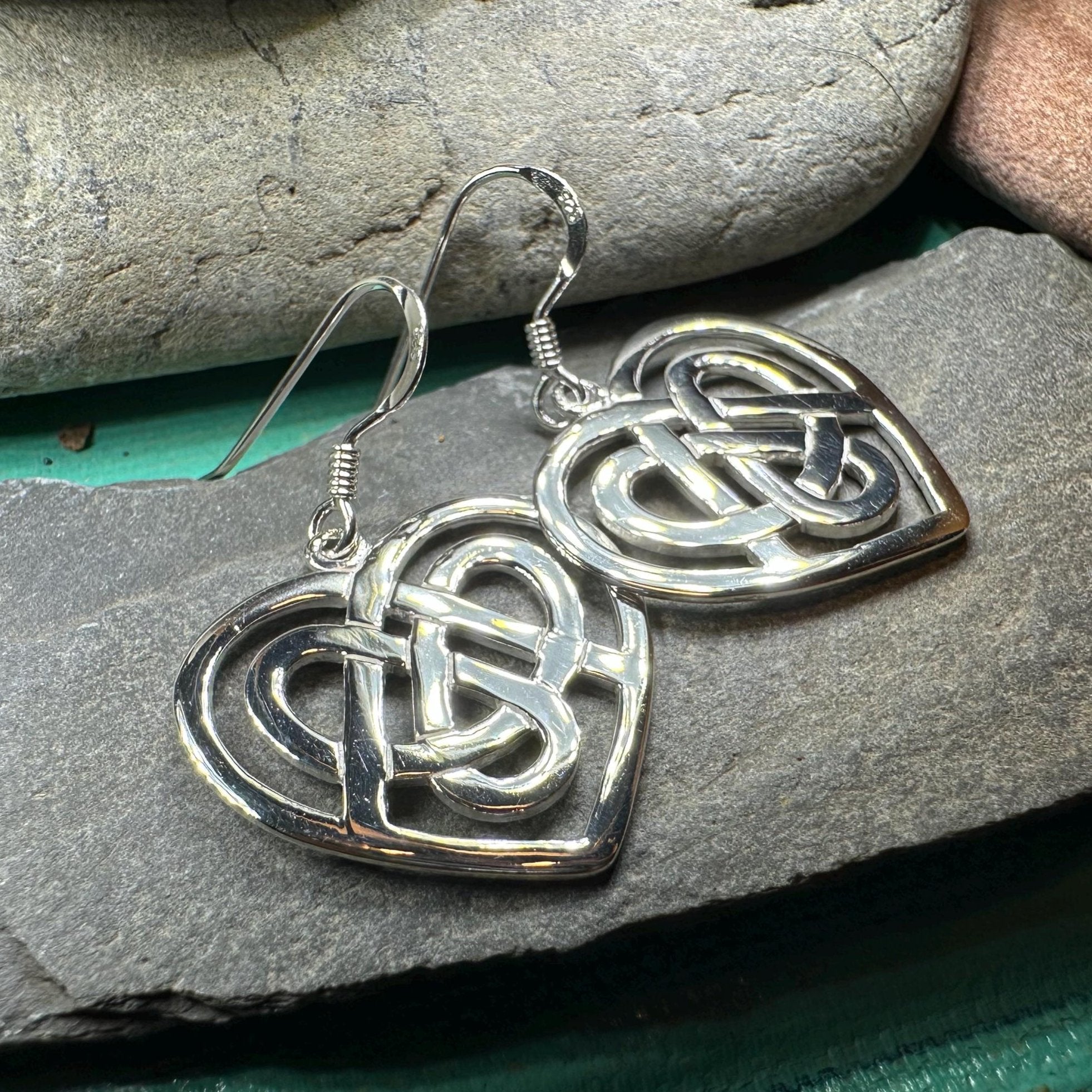 Gràidhear Celtic Heart Earrings
