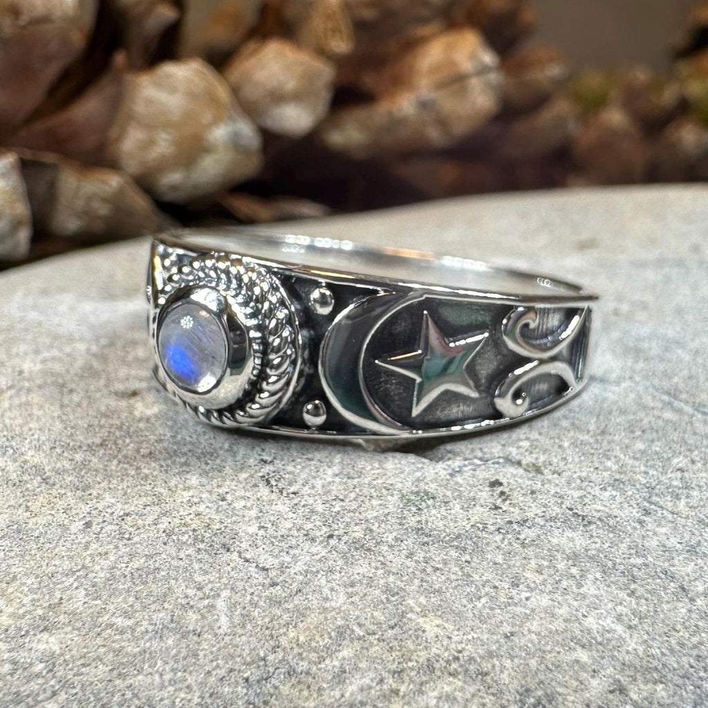 Locasta Crescent Moon Ring