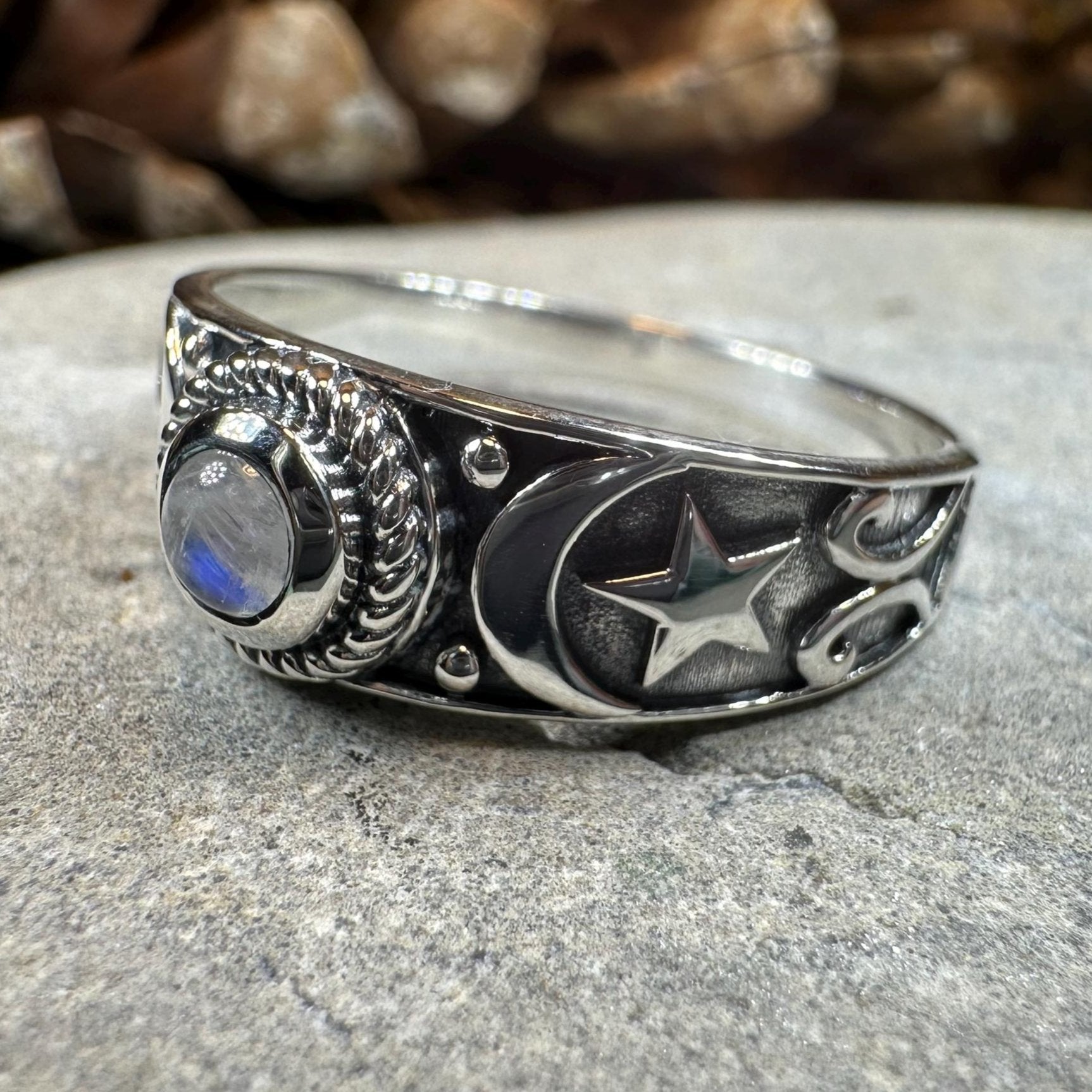 Locasta Crescent Moon Ring