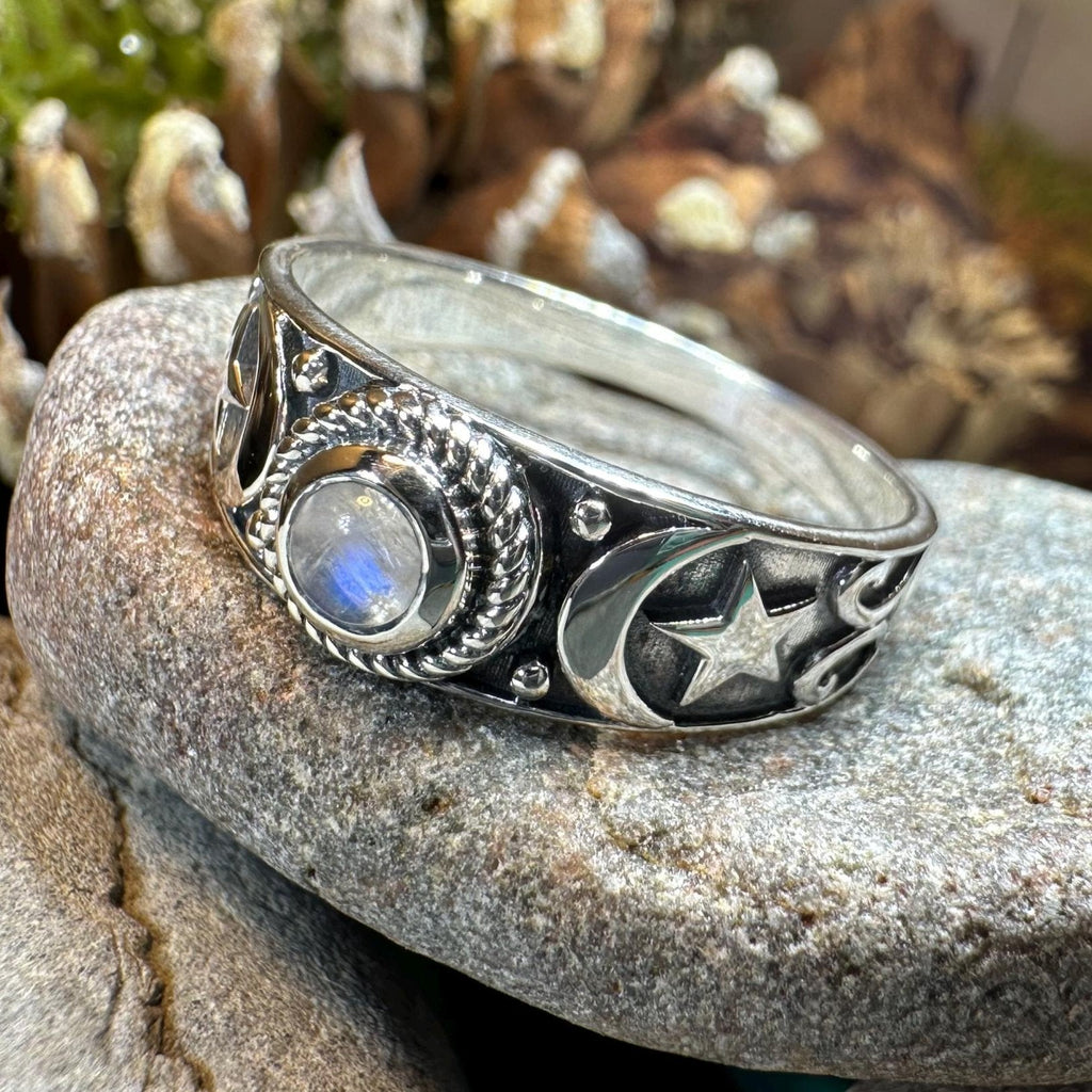 Locasta Crescent Moon Ring
