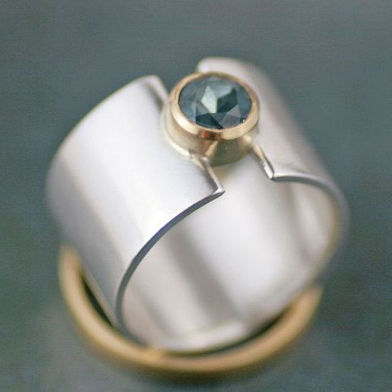 Victorie Laurent at Fashion Outlets