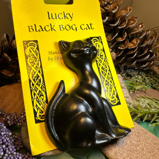 Lucky Turf Cat Gift