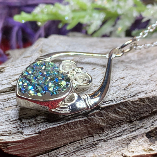 Juliet Claddagh Necklace