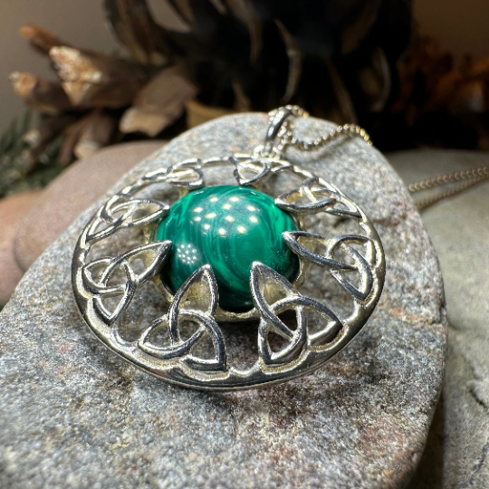 Trinity Knot Malachite Necklace