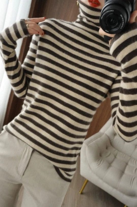 Lucia Comér - Striped turtleneck sweate