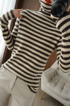 Lucia Comér - Striped turtleneck sweate