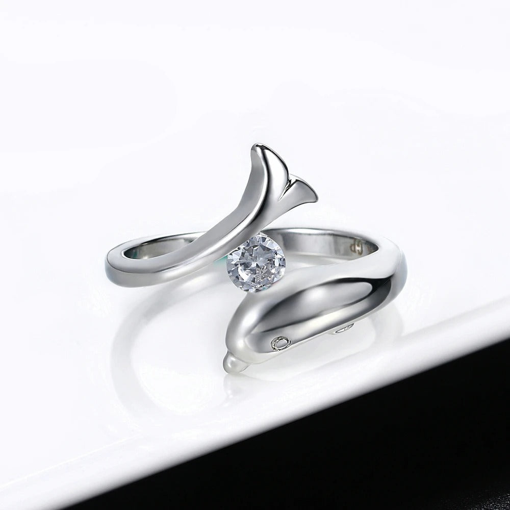 Silver Dolphin Sparkling Centerpiece Ring