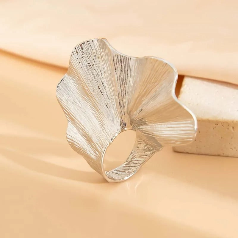 Vintage Silver Flower Petal Texture Ring
