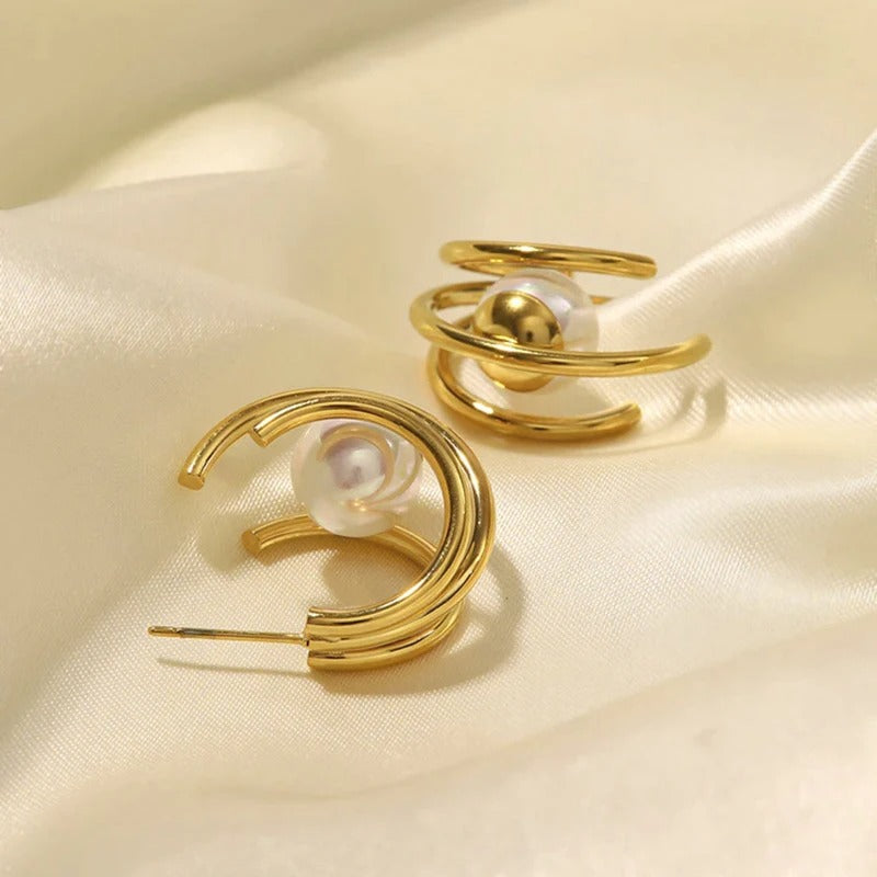 Vintage Pearl Artistic Gold Earrings