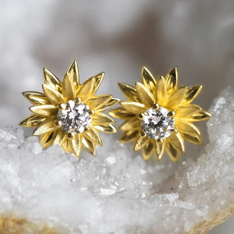 Vintage Gold Radiant Flower Earrings
