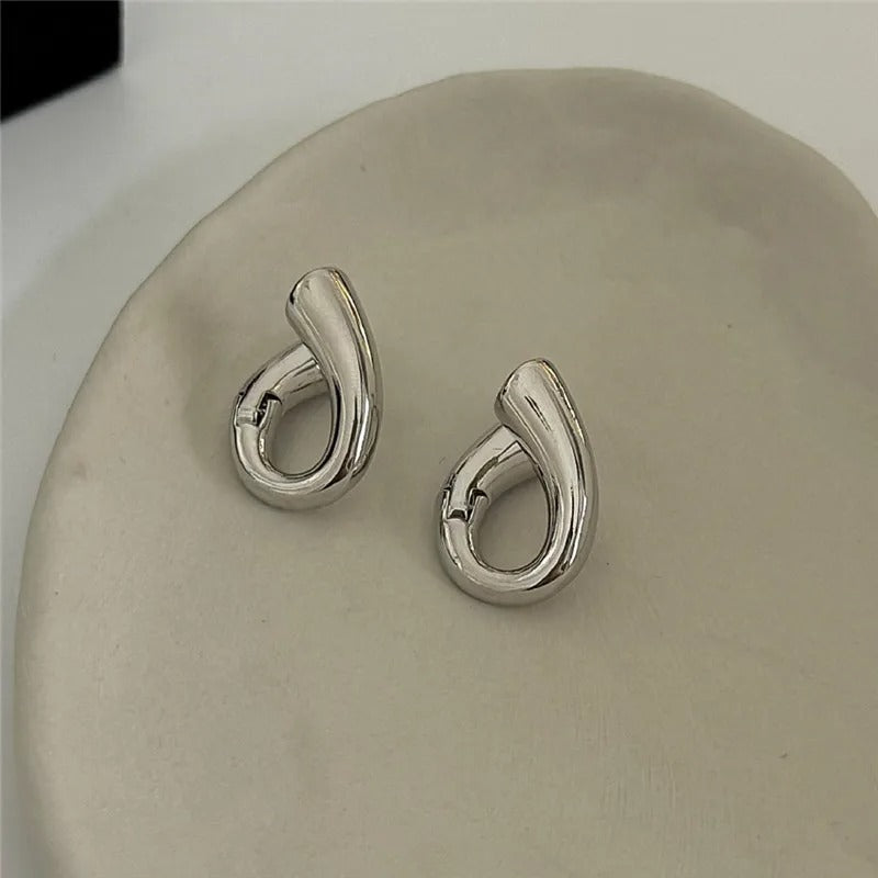 Vintage Silver Twisted Teardrop Shape Stud Earrings