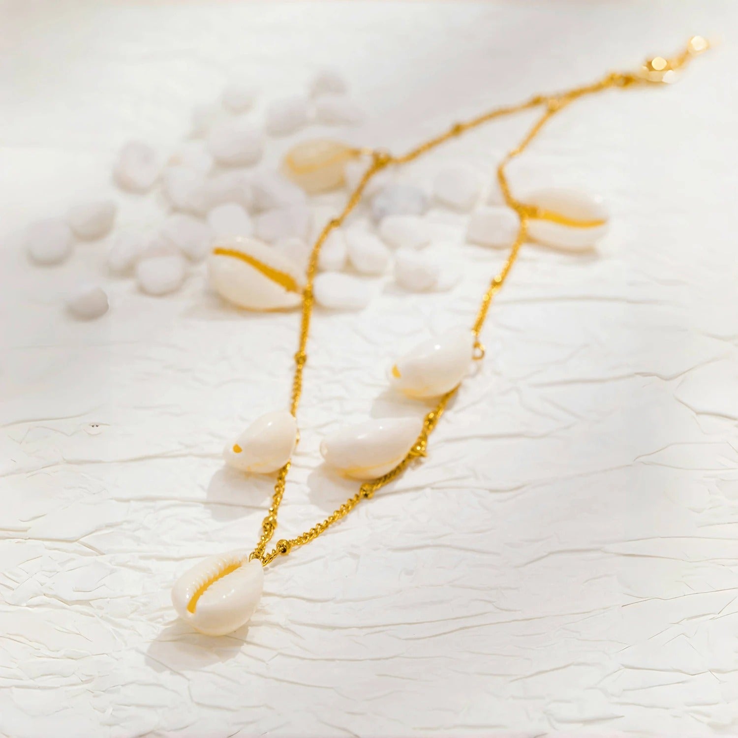 Vintage Gold Shell Pendant Necklace