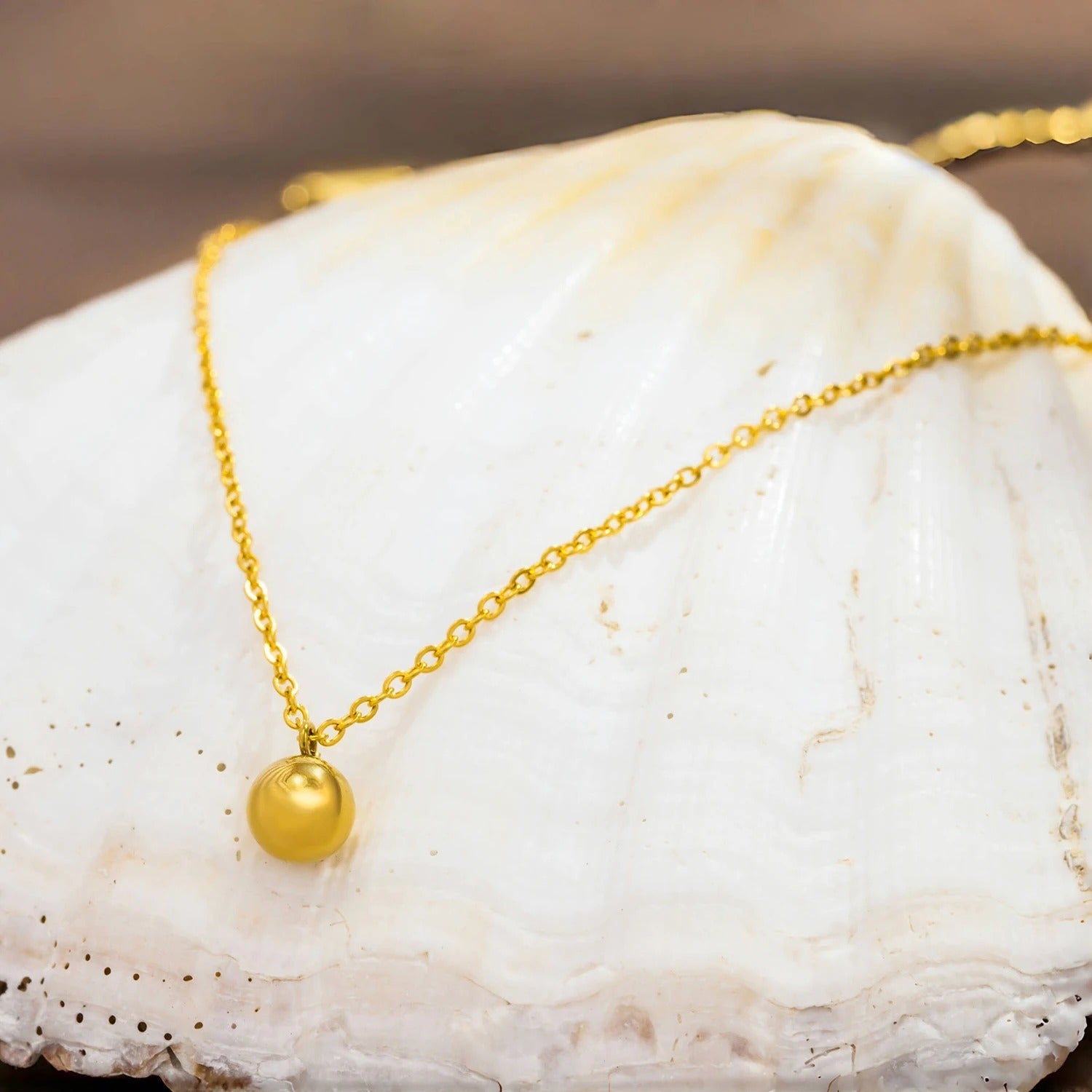 Vintage Gold Ball Pendant Necklace