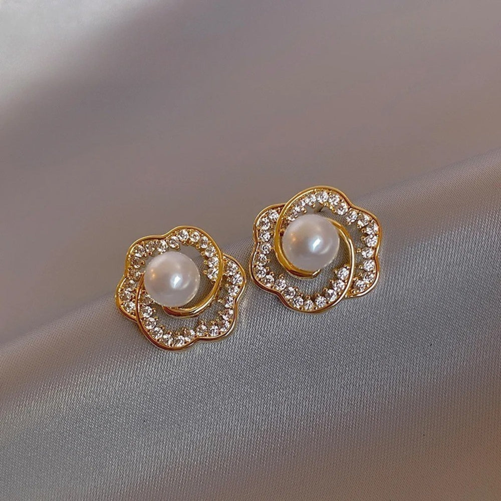 Vintage Gold Flower & Pearl Stud Earrings