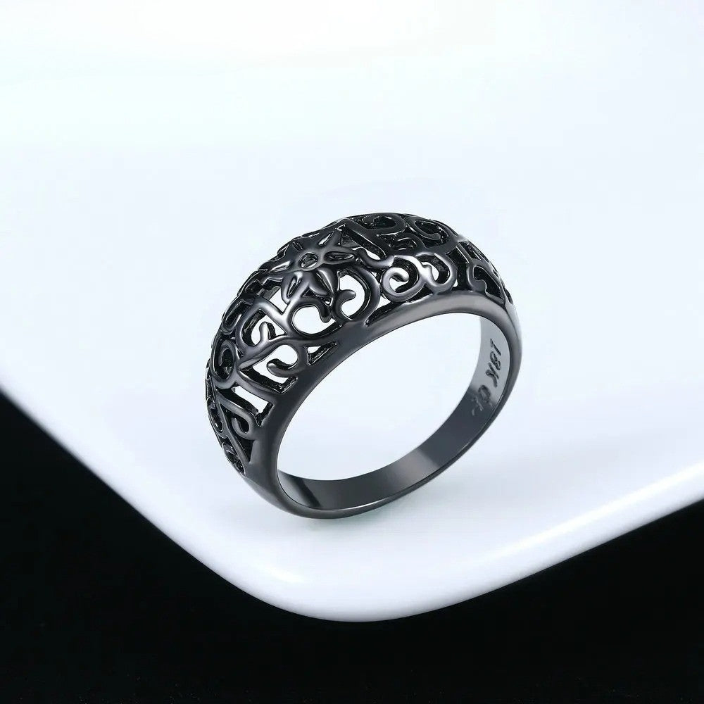 Vintage Black Floral Cut-Out Pattern Ring