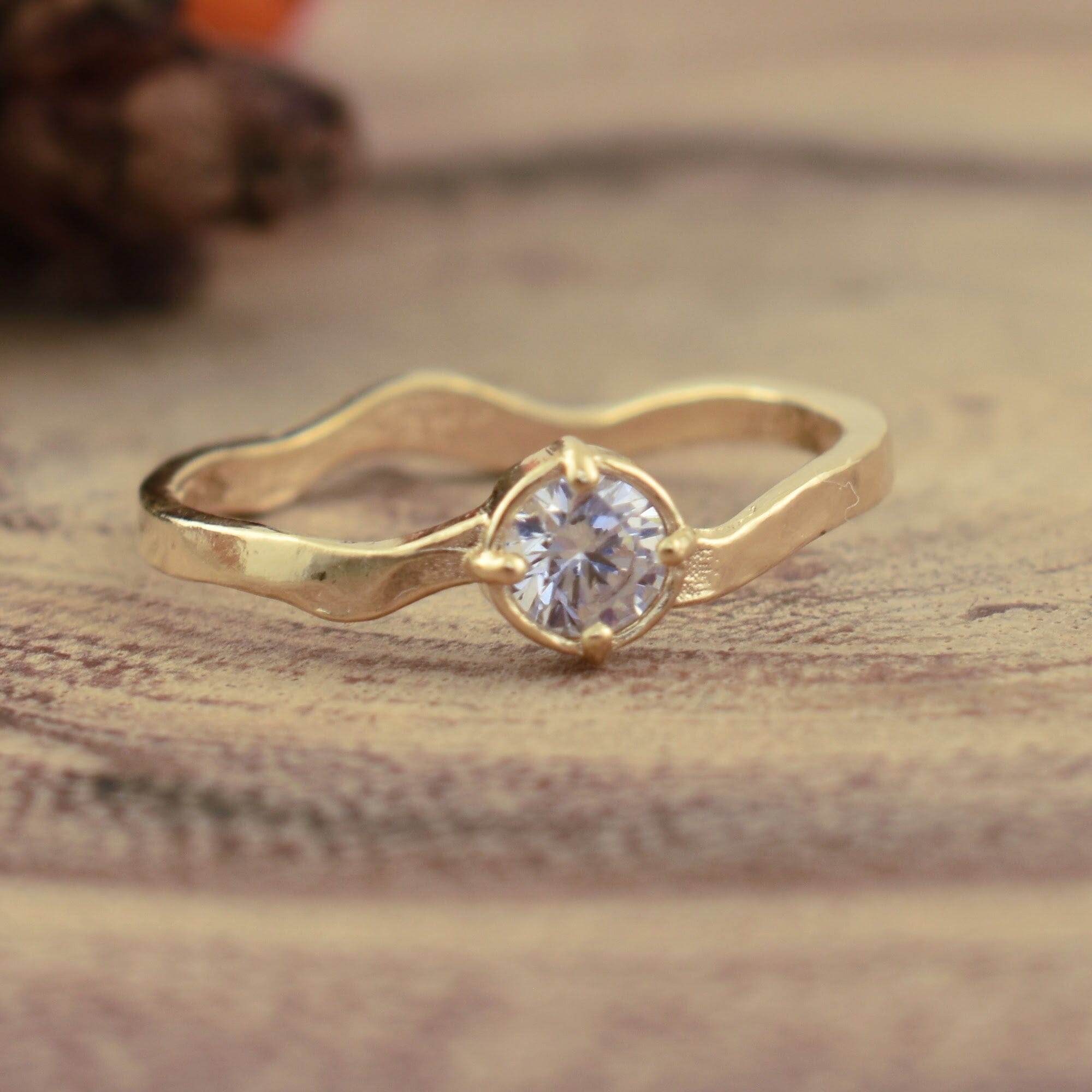 Nesting Stack Ring - in Gold