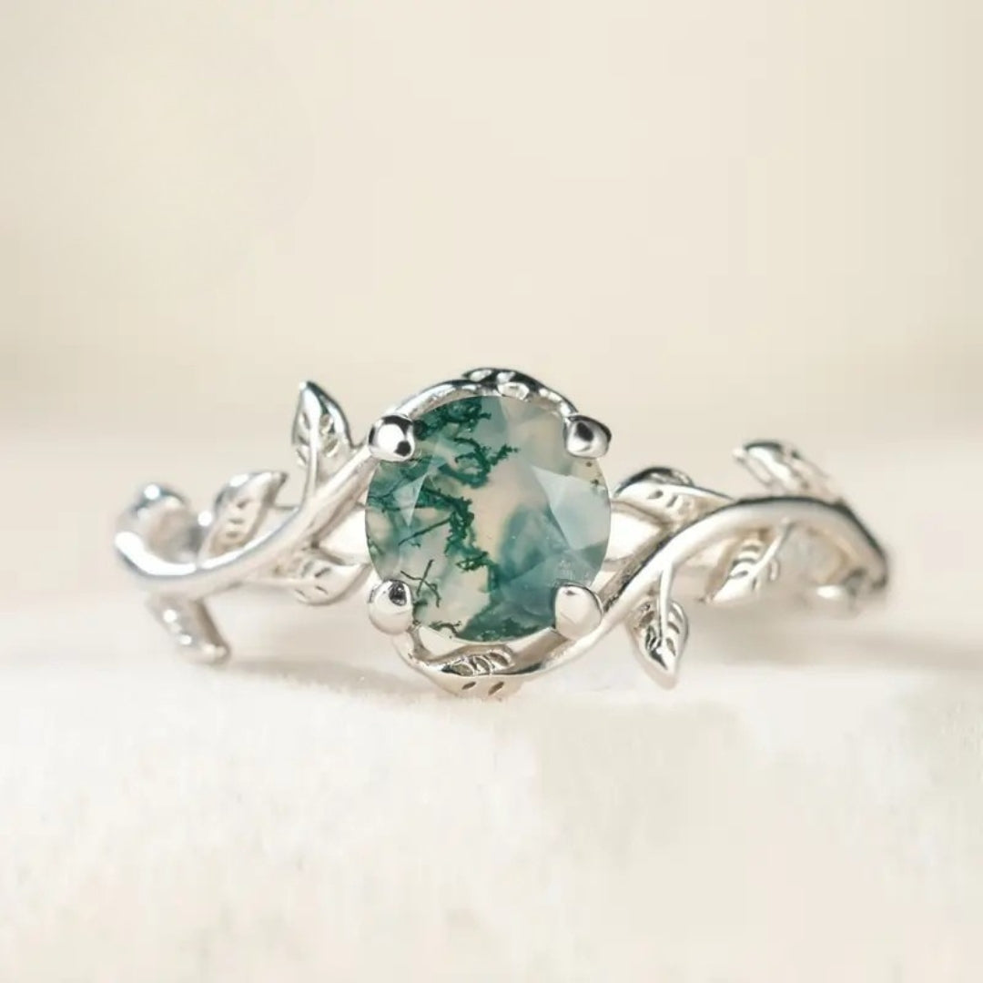 Green Round Silver Leaf Ring