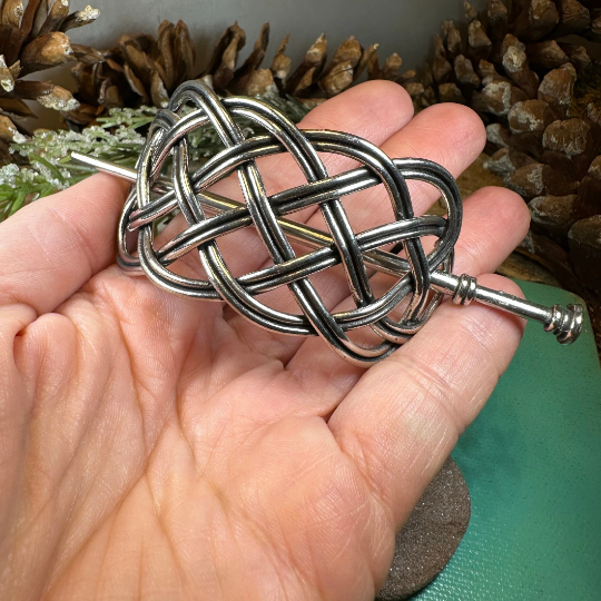 Cora Celtic Knot Hair Slide