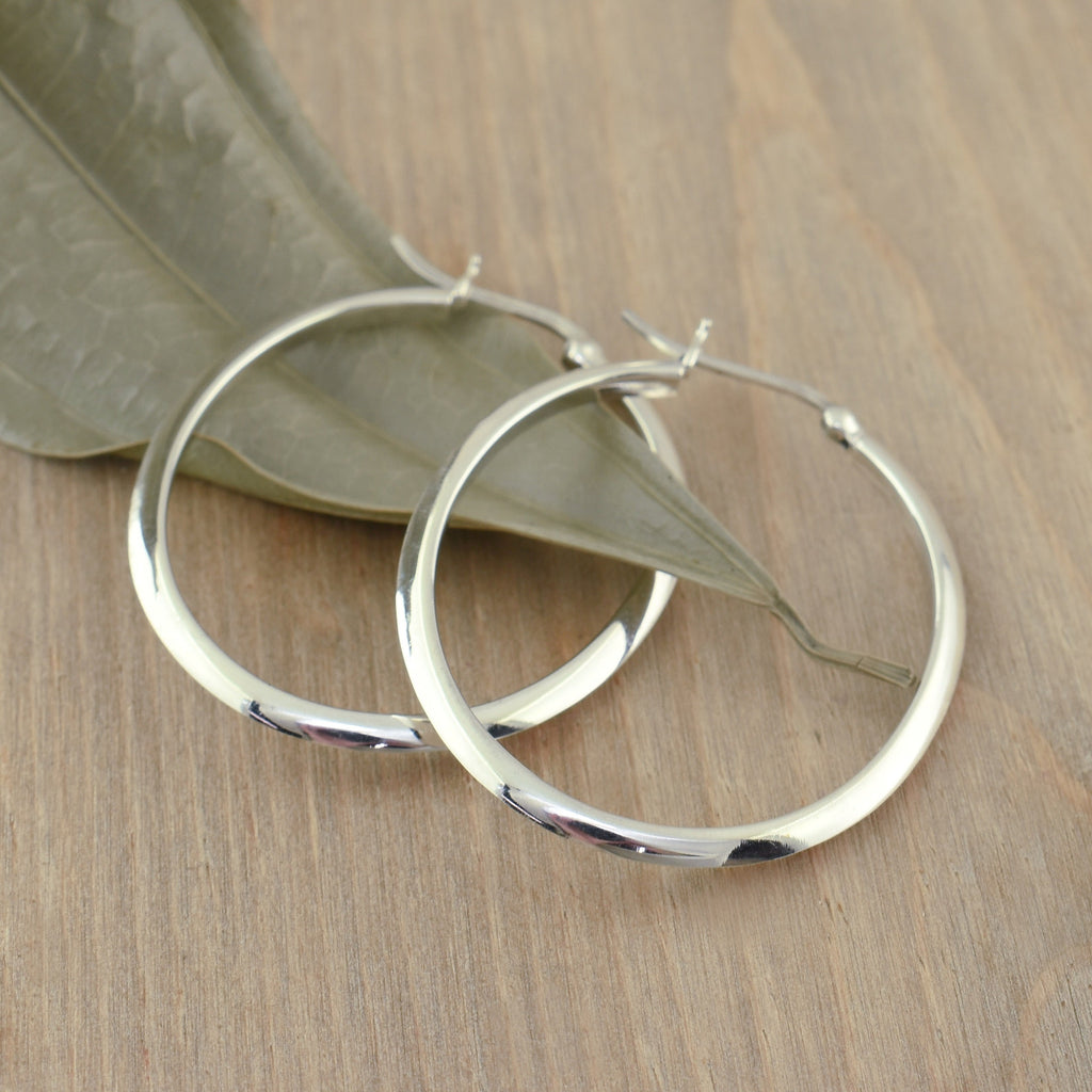 Overtly Oval Hoop Earrings
